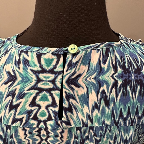 VIOLET+CLARE/ unique patterned blue tank top - Picture 3 of 5